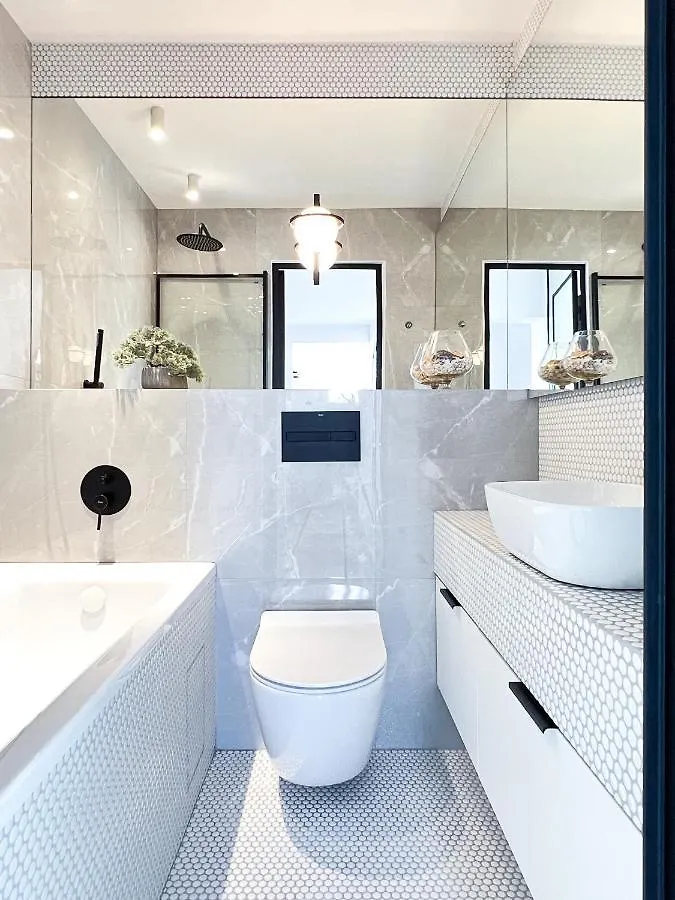 Stylowy kameralny apartament przy metrze Warszawa Polska